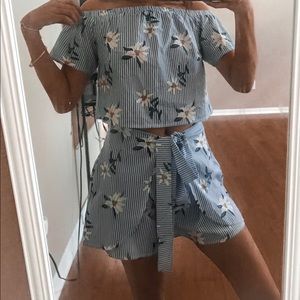 Short and crop top SET